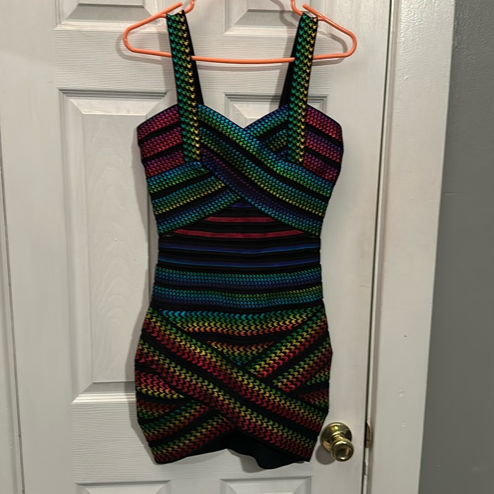 Bella Barnett dress